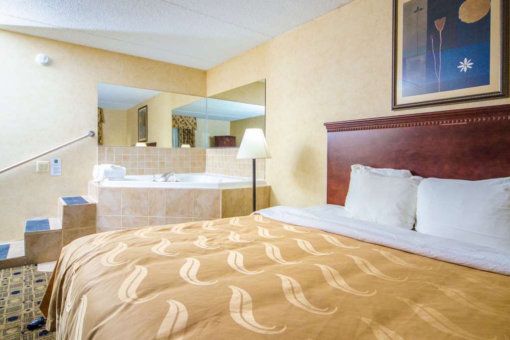 Hotel Quality & Near I-69 Coldwater